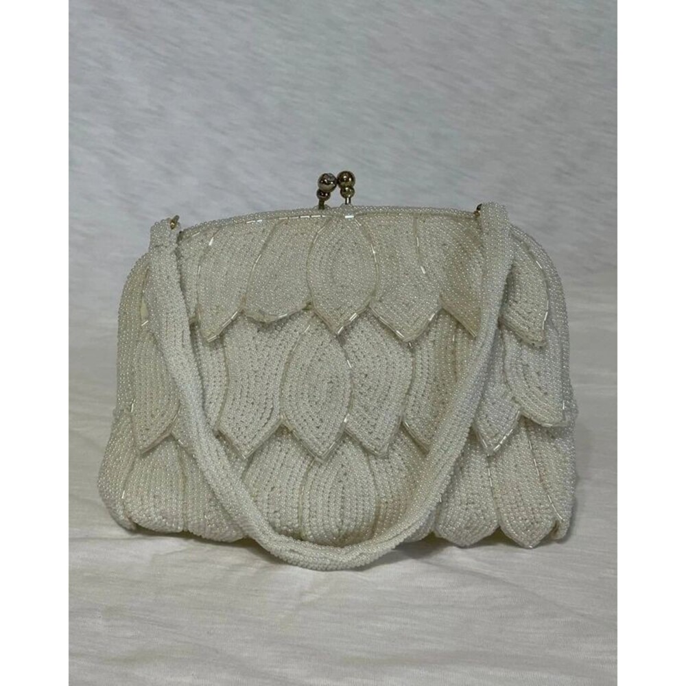 Vintage Walborg Ivory Beaded Handbag Petal Kiss Lock Bridal Evening Purse